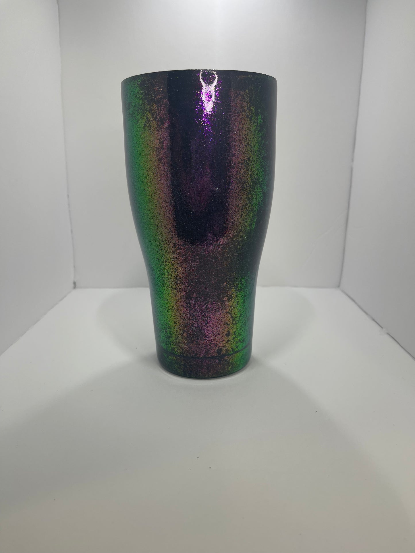 Holographic (30oz modern curve)